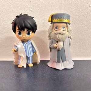 Harry Potter Magic Capsule Figures (2) Harry Pajamas Robe Albus Dumbledore 2.5”
